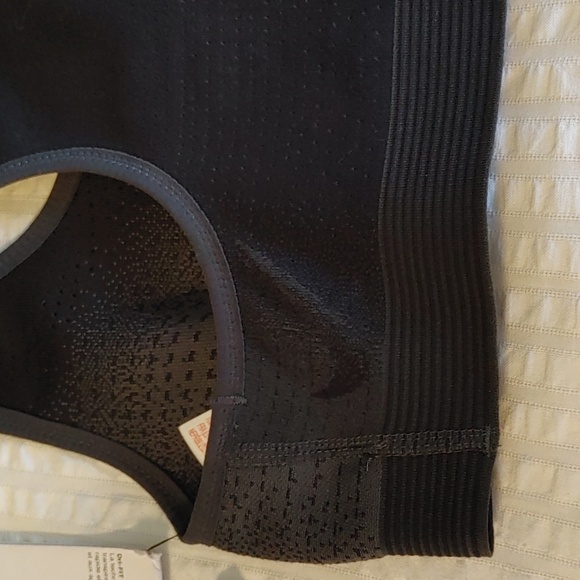 NWT Nike Swoosh Girls Youth Sports Top Medium - Picture 9 of 15